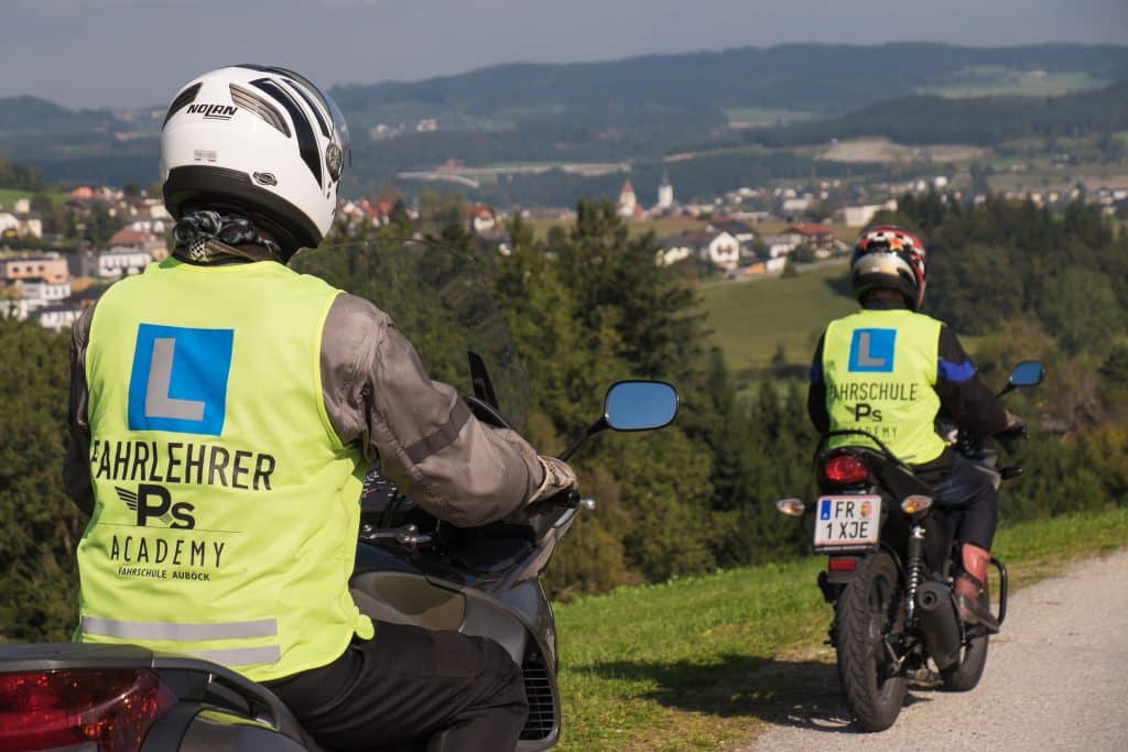 Unterwegs mit den Motorrädern der Fahrschule Auböck